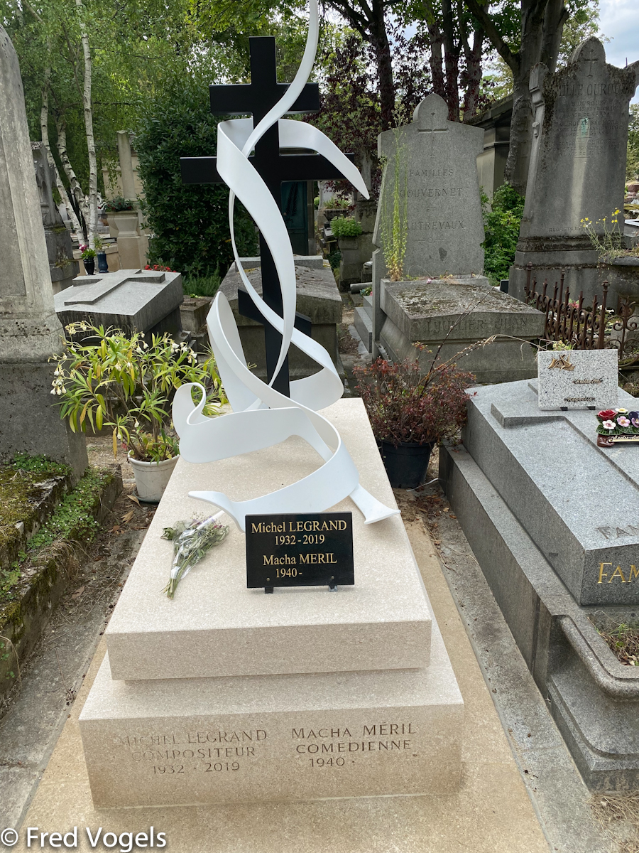 Pere Lachaise 2021-100.jpg