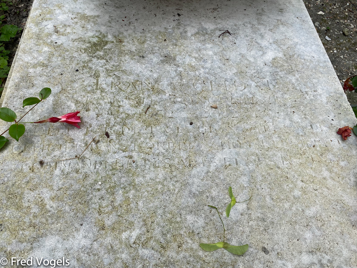 Pere Lachaise 2021-114.jpg