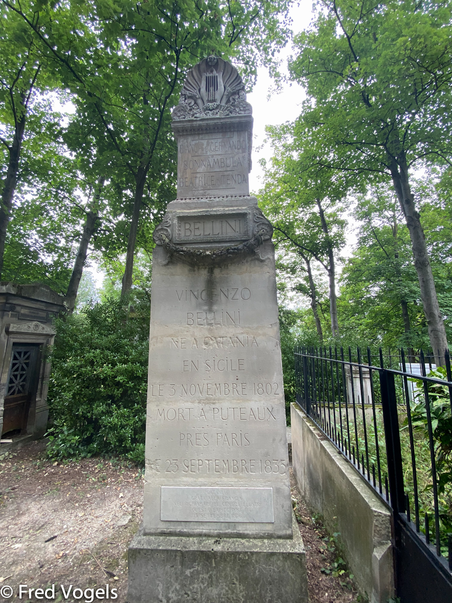 Pere Lachaise 2021-189.jpg