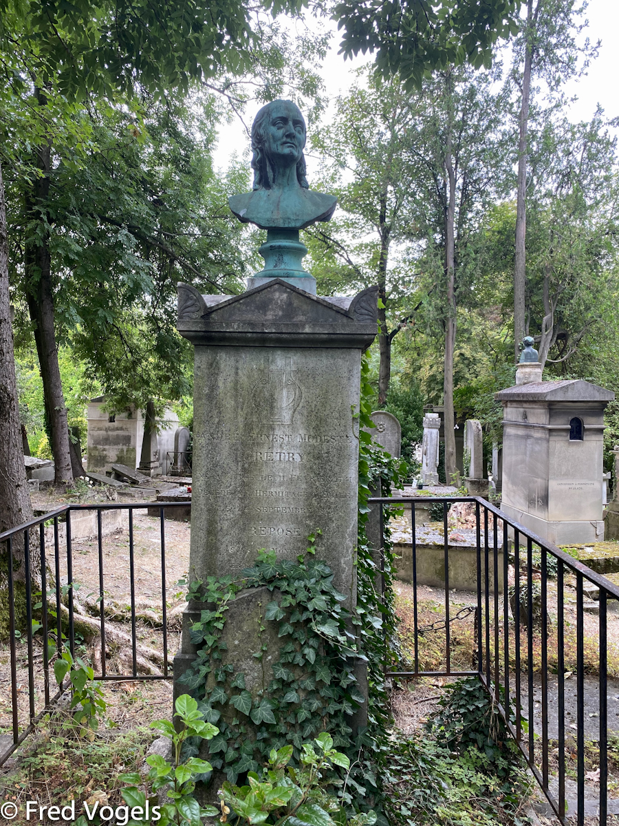Pere Lachaise 2021-190.jpg