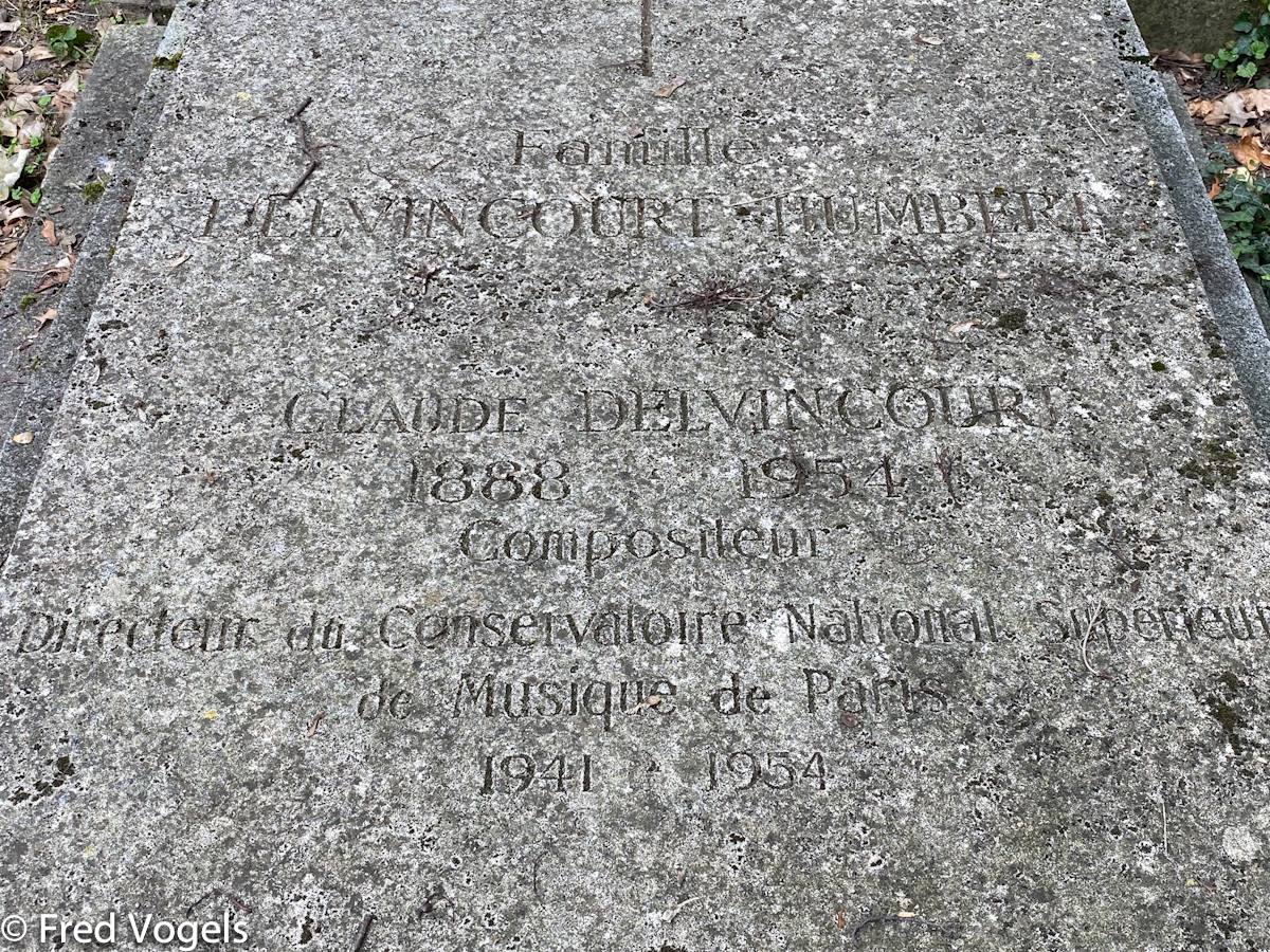 Pere Lachaise 2021-208.jpg