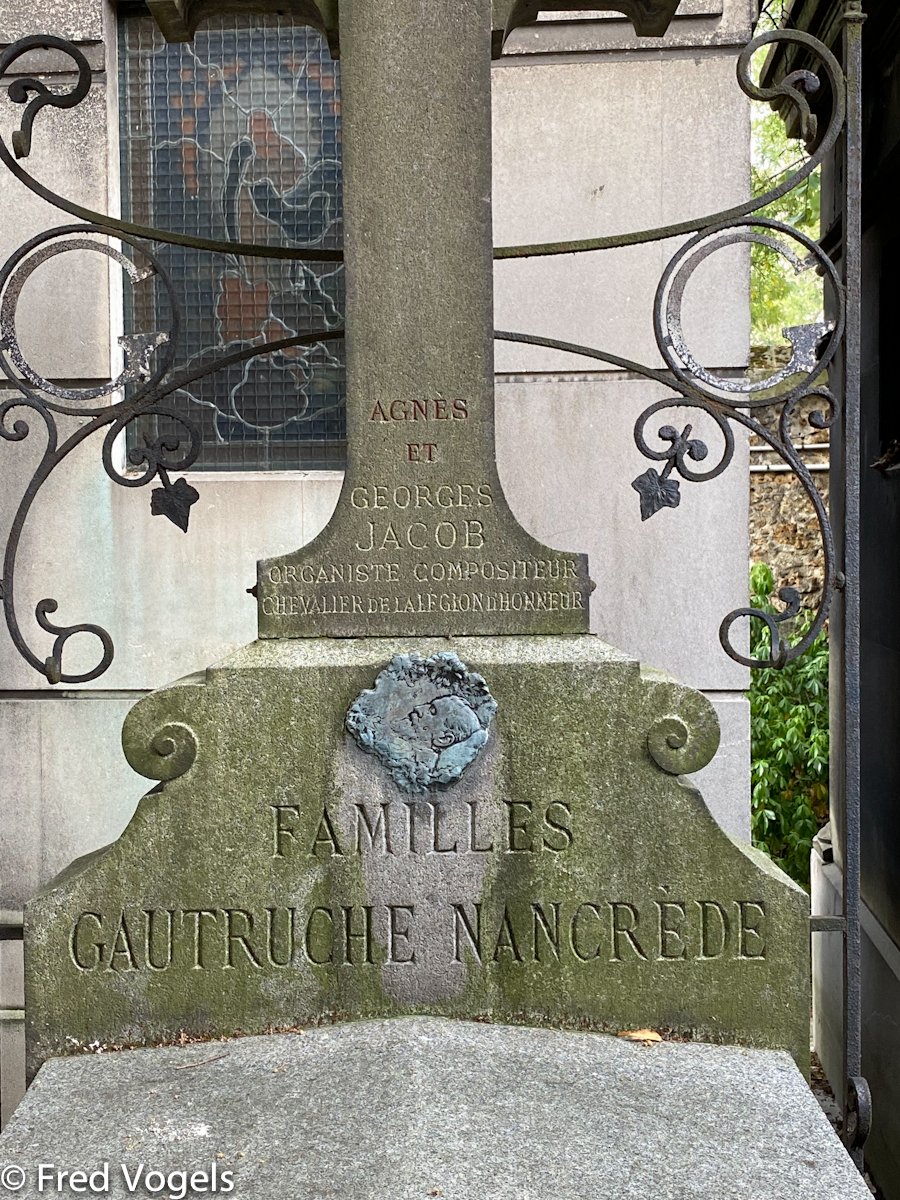 Pere Lachaise 2021-228.jpg