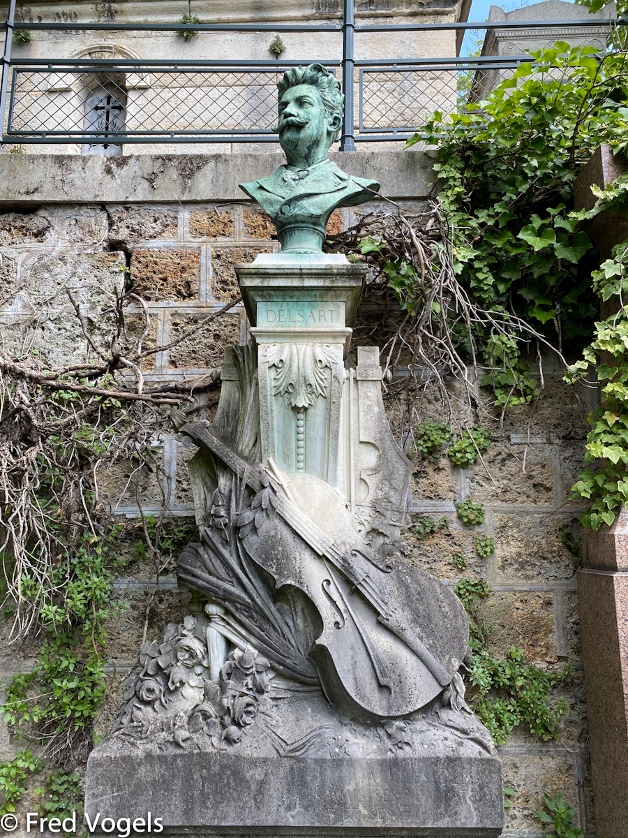 Pere Lachaise 2021-275.jpg