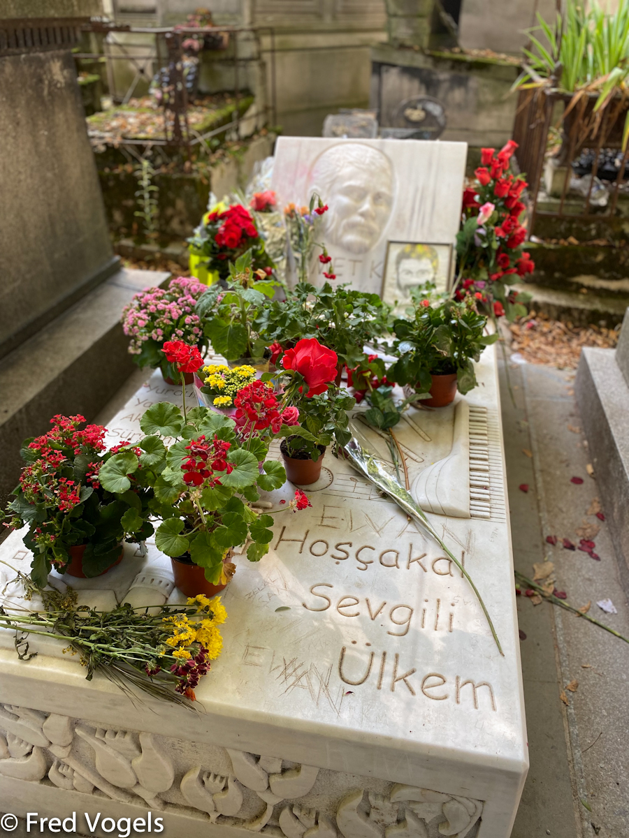 Pere Lachaise 2021-306.jpg