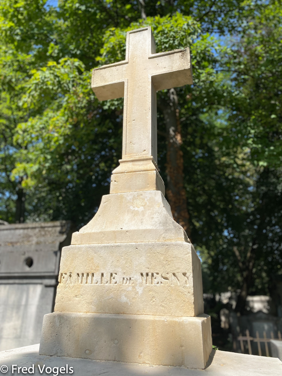 Pere Lachaise 2021-328.jpg