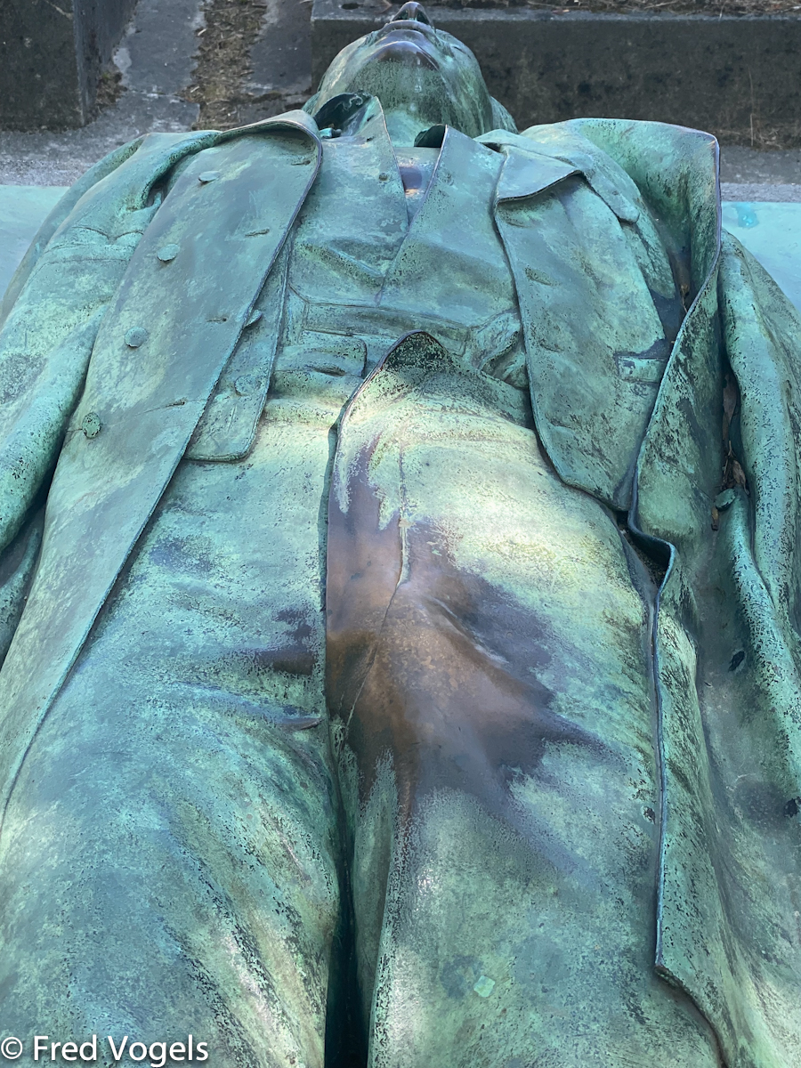Pere Lachaise 2021-345.jpg