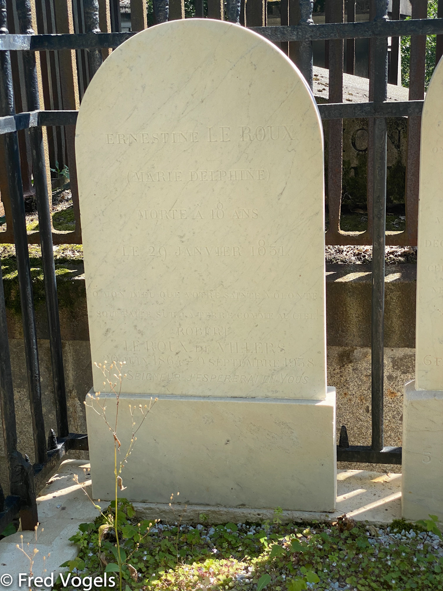 Pere Lachaise 2021-357.jpg