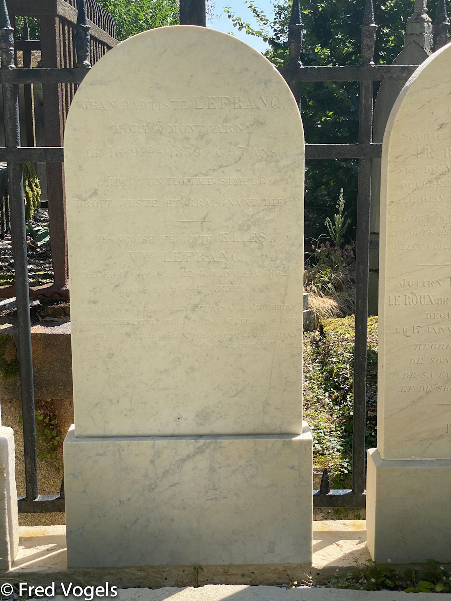 Pere Lachaise 2021-359.jpg