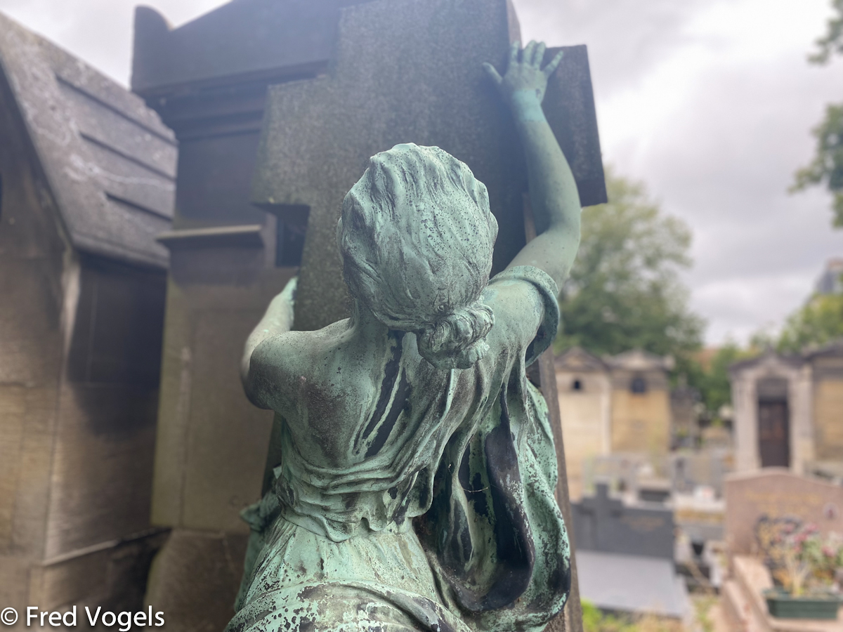 Pere Lachaise 2021-394.jpg