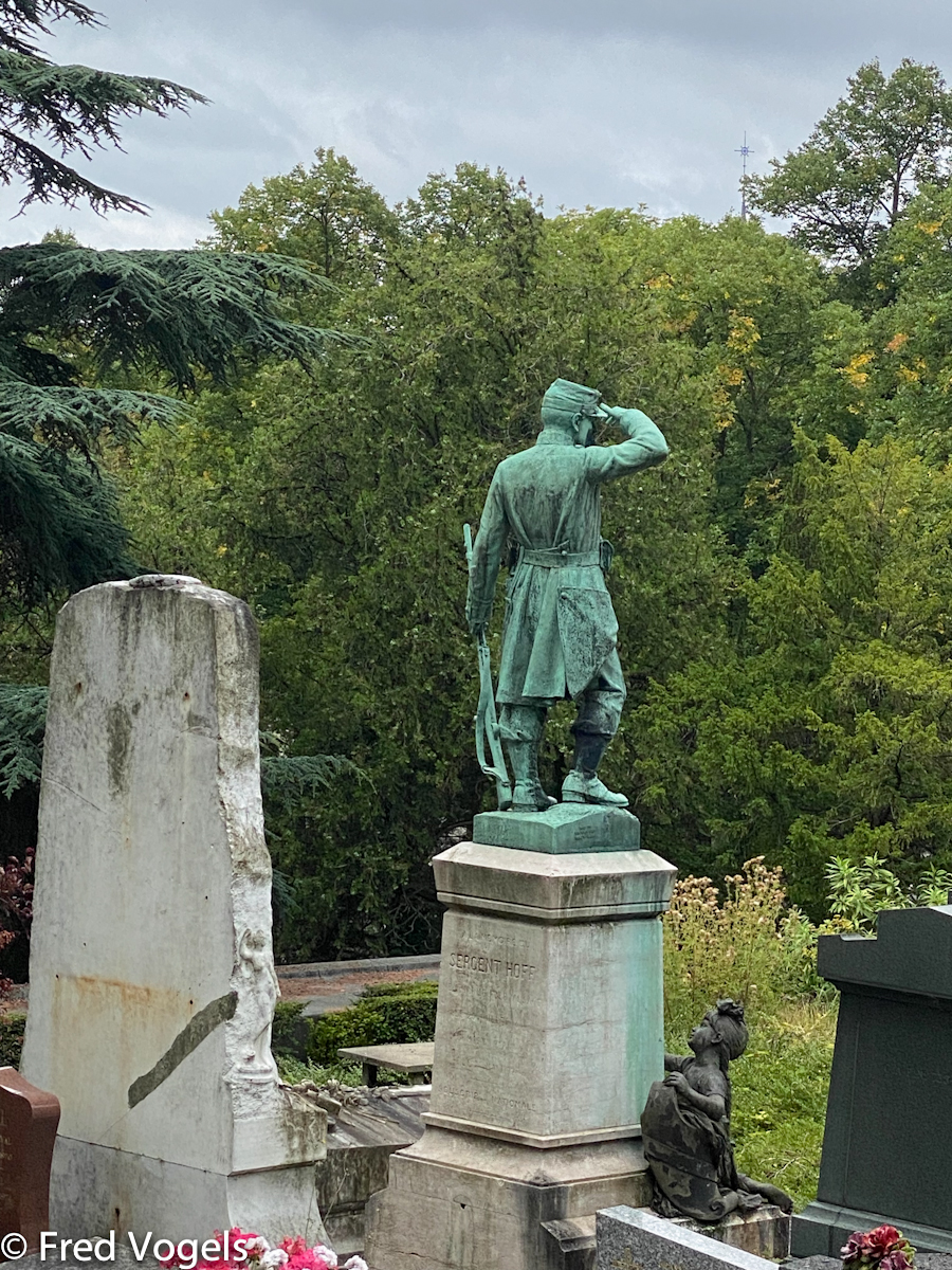 Pere Lachaise 2021-398.jpg