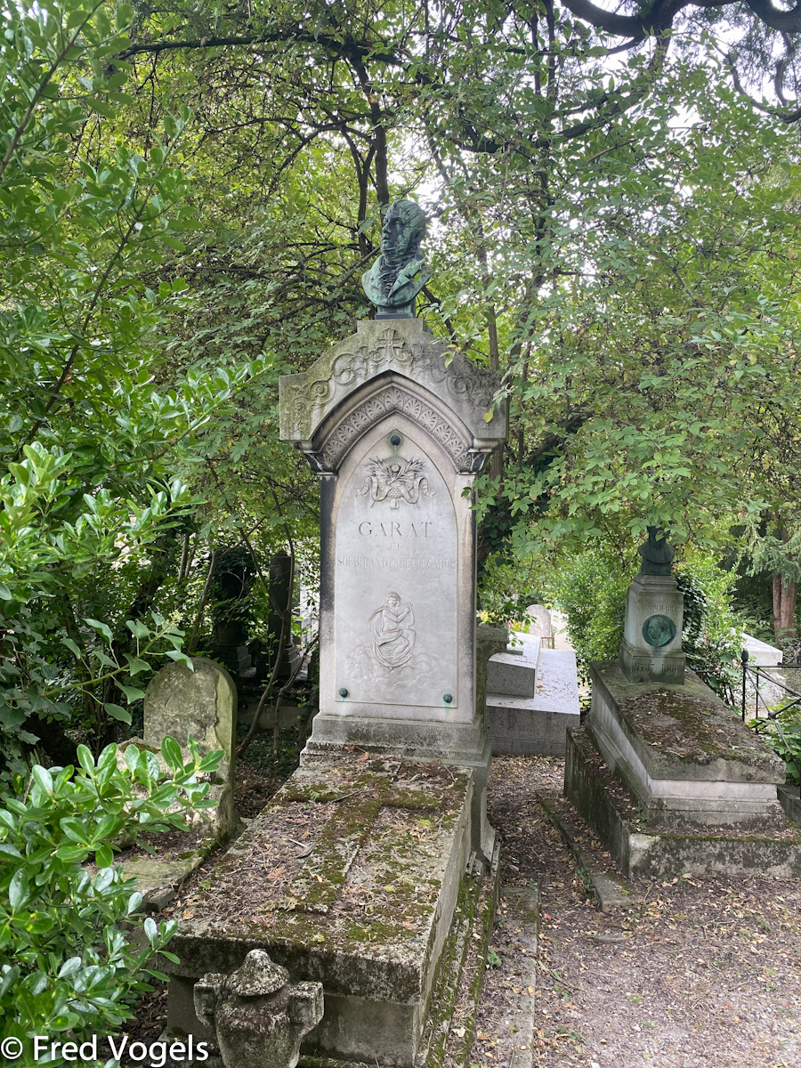 Pere Lachaise 2021-404.jpg