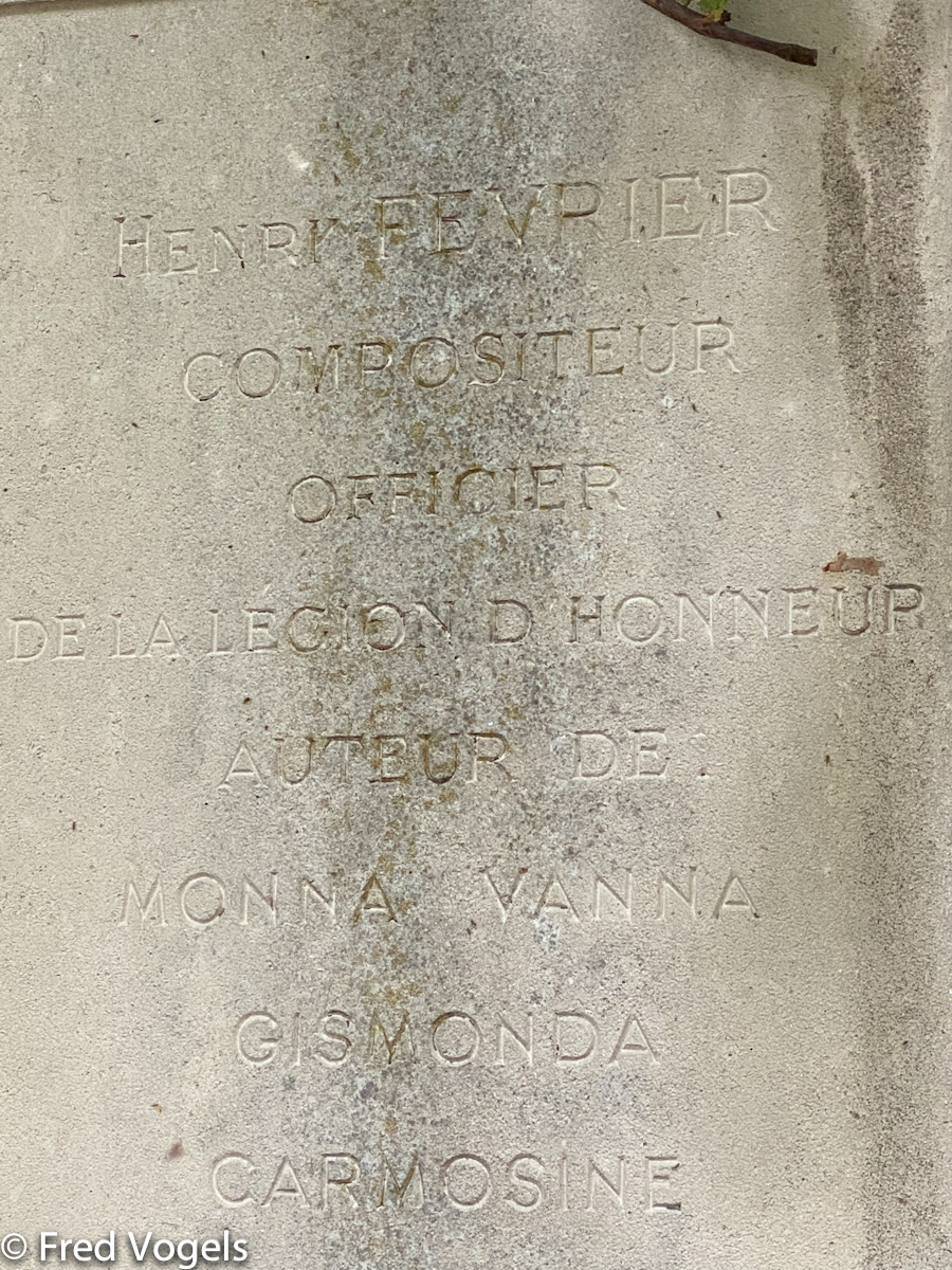 Pere Lachaise 2021-407.jpg