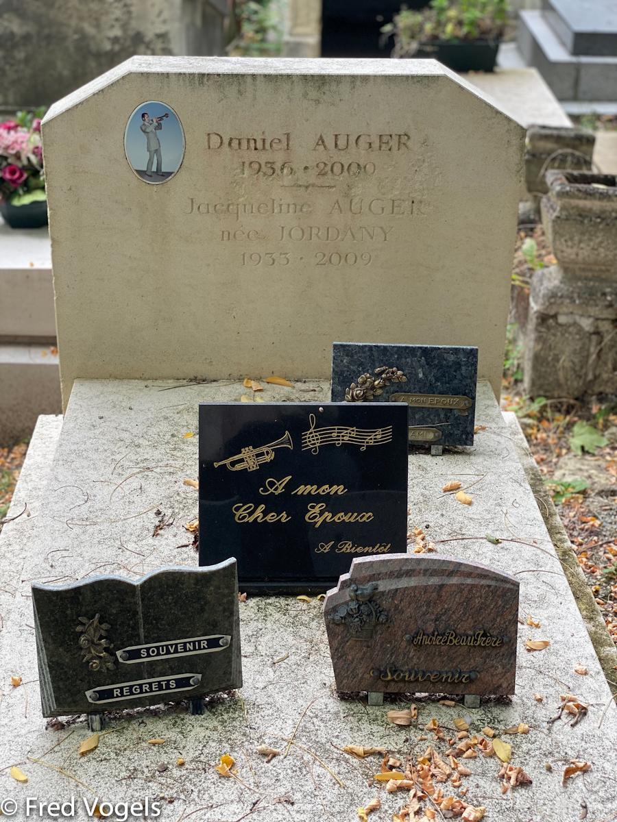 Pere Lachaise 2021-413.jpg