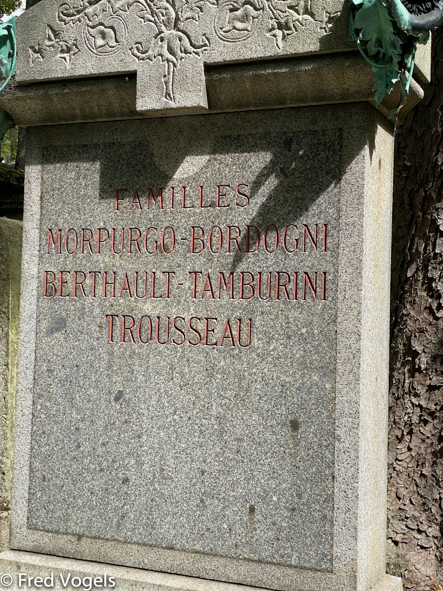 Pere Lachaise 2021-417.jpg